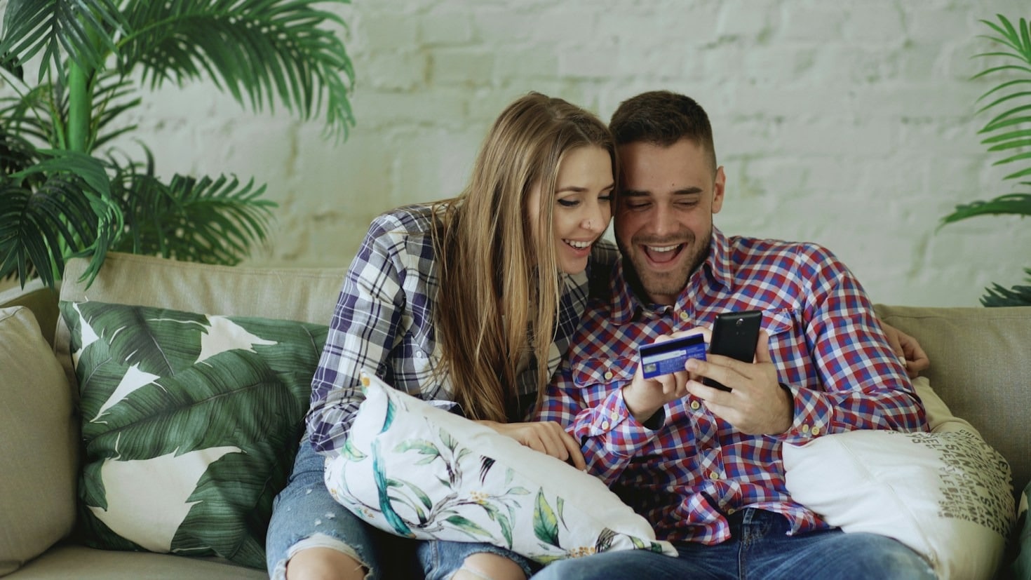 Wireless Earbuds Buying Guide: What to Check Before You Buy